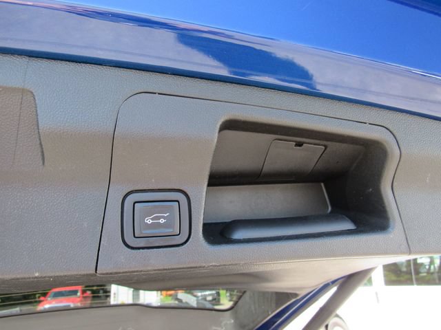 Used 2023 GMC Acadia SLT w/ Technology Package AWD/4WD image 35