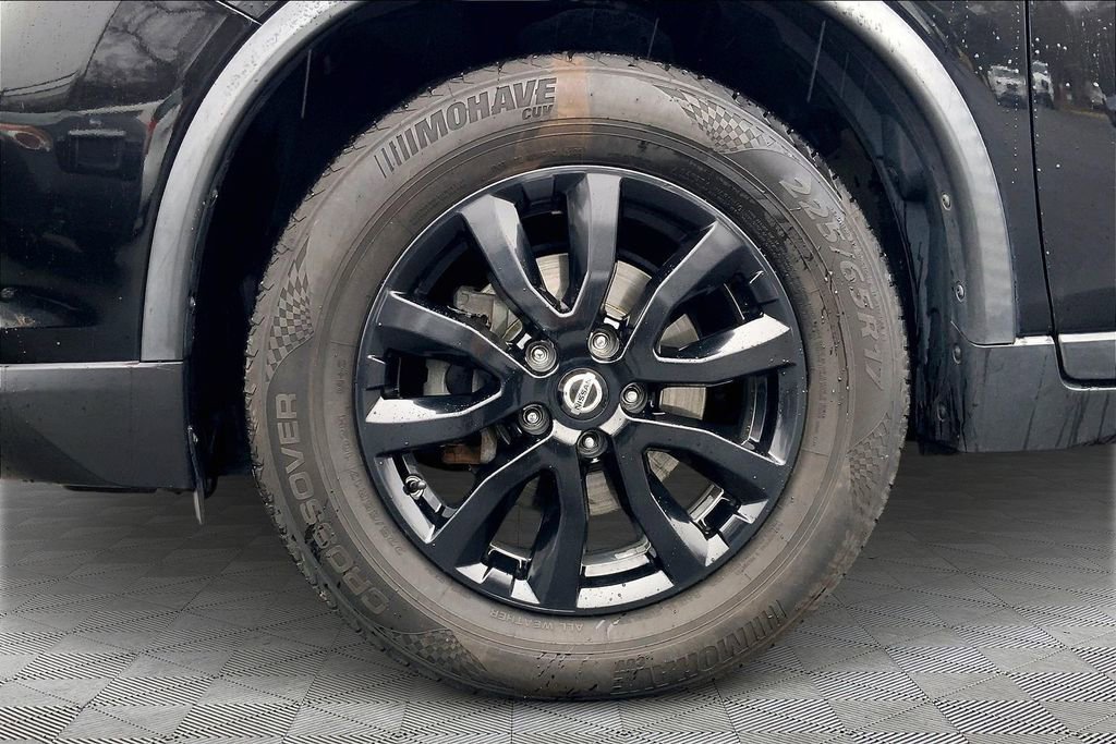 Used 2020 Nissan Rogue SV image 21