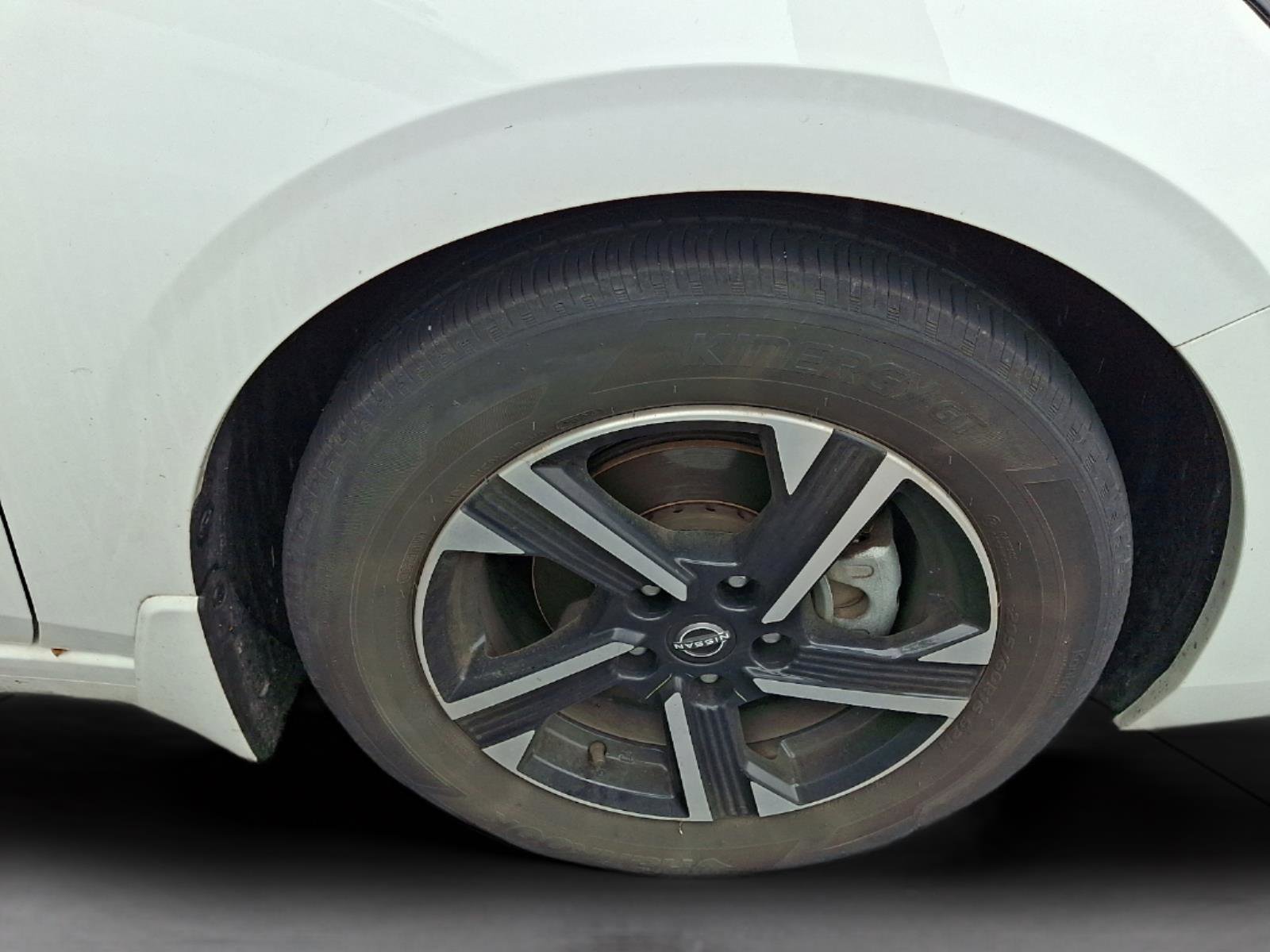 Used 2025 Nissan Sentra SV w/ All-Weather Package FWD image 8