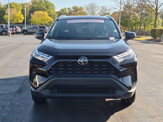 Certified 2025 Toyota RAV4 LE AWD/4WD image 5