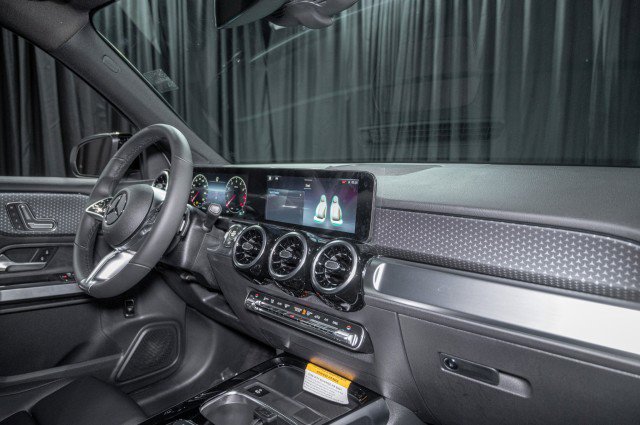 Certified 2026 Mercedes-Benz GLB 250 image 14