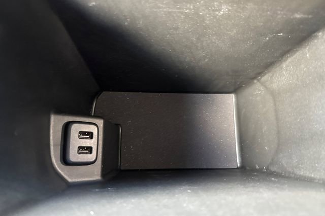 Used 2023 GMC Terrain SLT w/ Elevation Edition FWD image 33