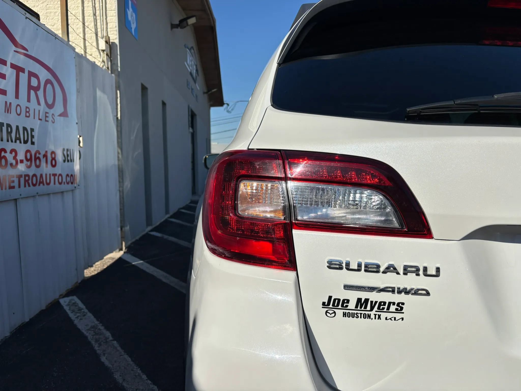 Used 2018 Subaru Outback 2.5i Limited w/ Popular Package #2 AWD/4WD image 10