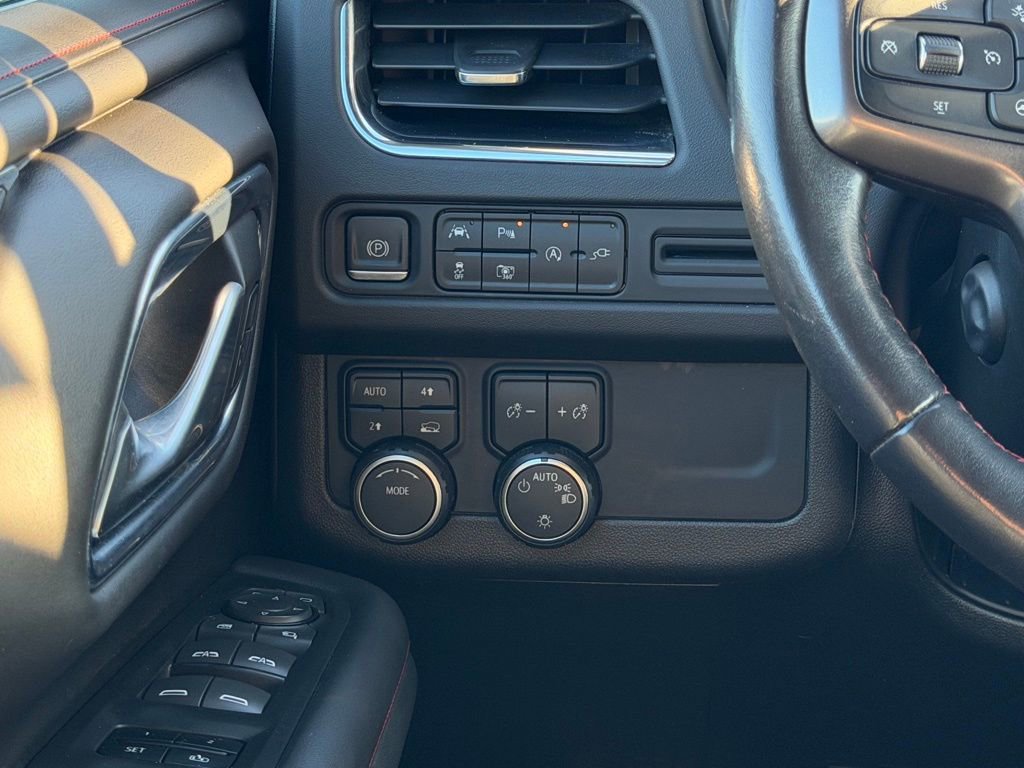 Used 2022 Chevrolet Tahoe RST w/ Luxury Package image 34