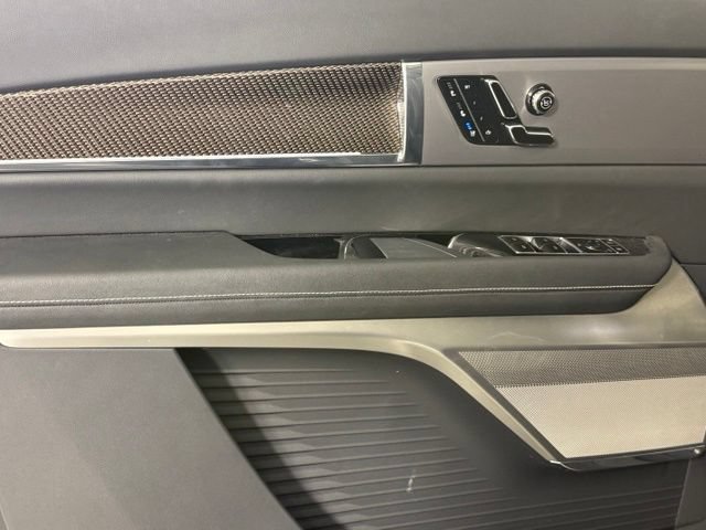 Certified 2026 Cadillac Vistiq Luxury AWD/4WD image 16