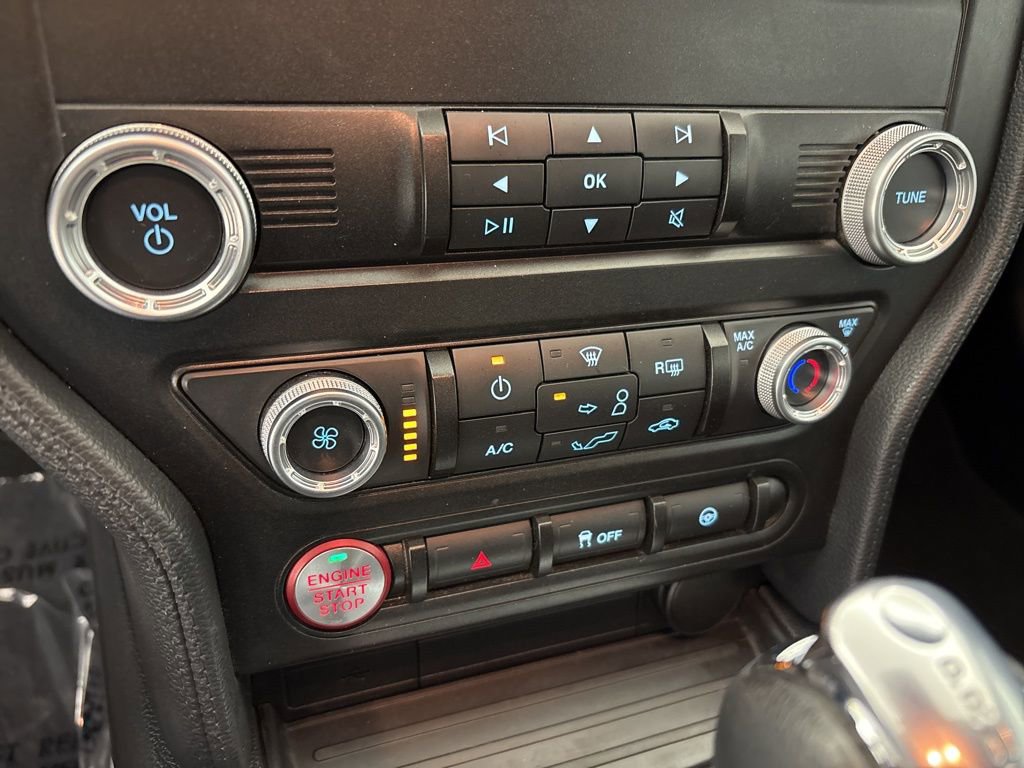 Used 2022 Ford Mustang Coupe image 28