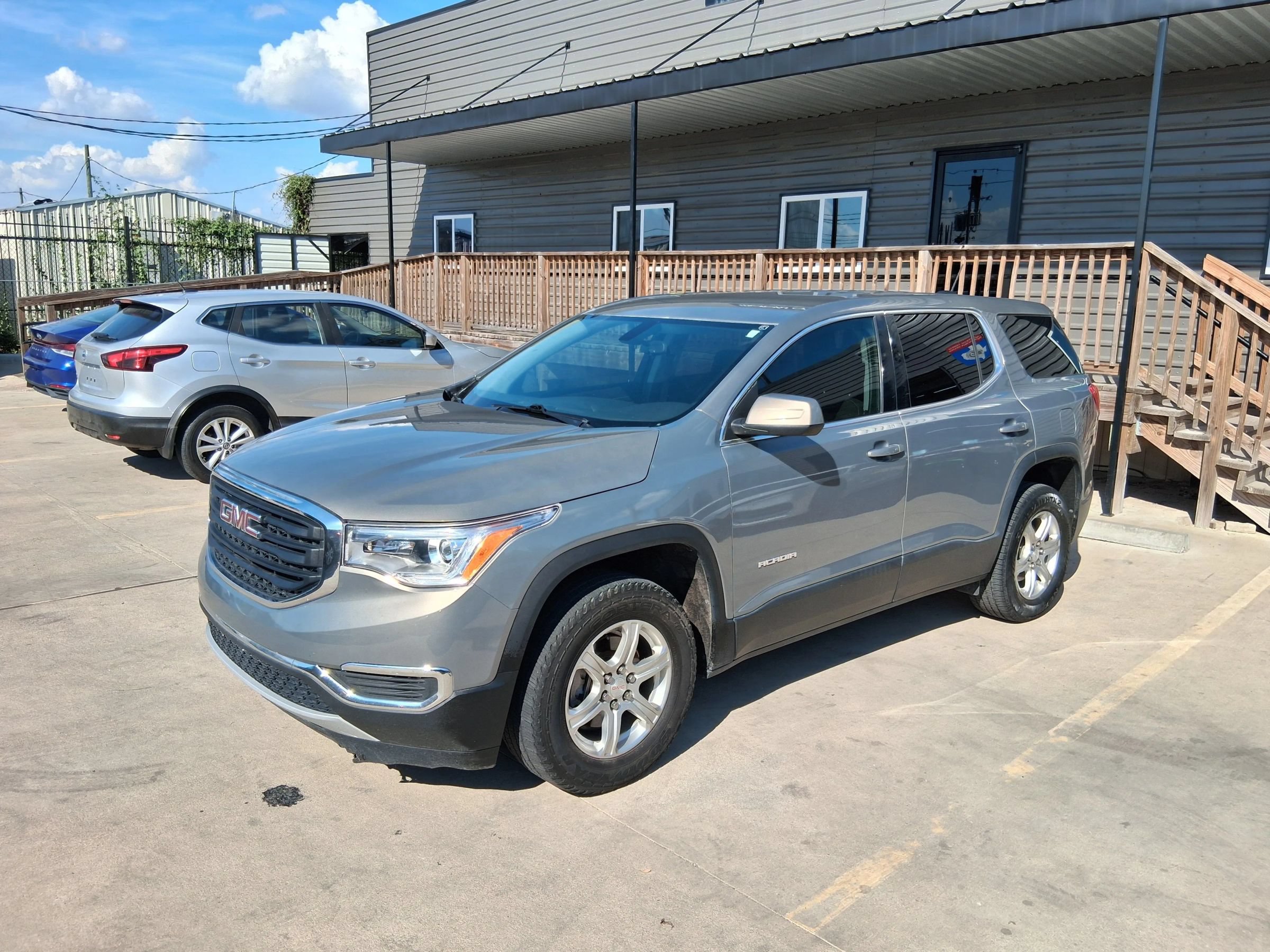 Used 2019 GMC Acadia SLE
