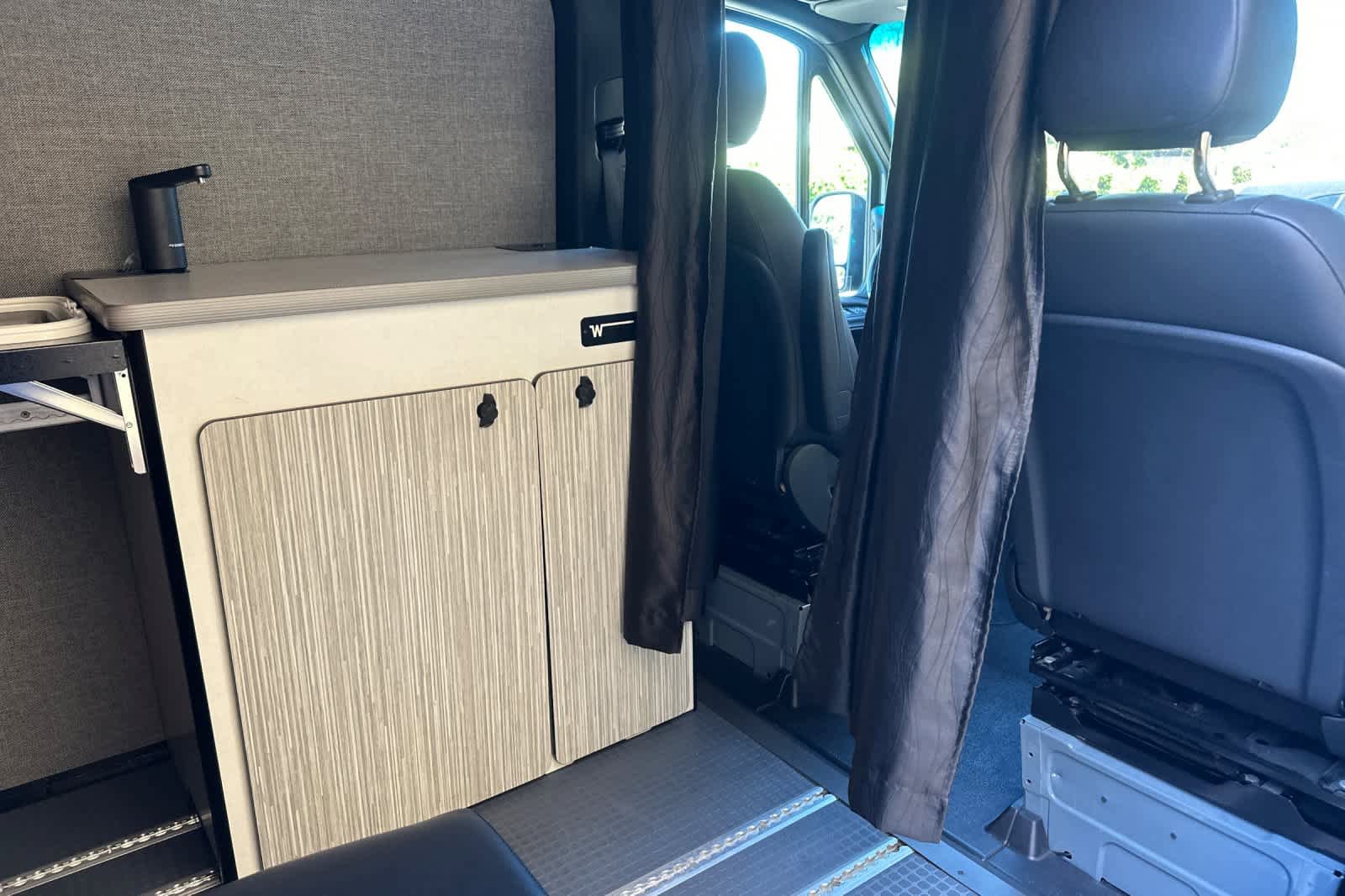 Used 2022 Mercedes-Benz Sprinter 2500 image 9