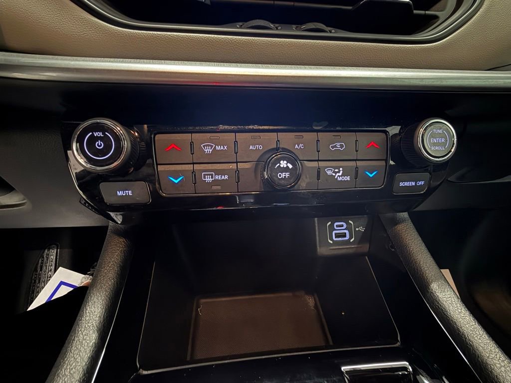 Used 2024 Jeep Compass Limited w/ Elite Group image 33