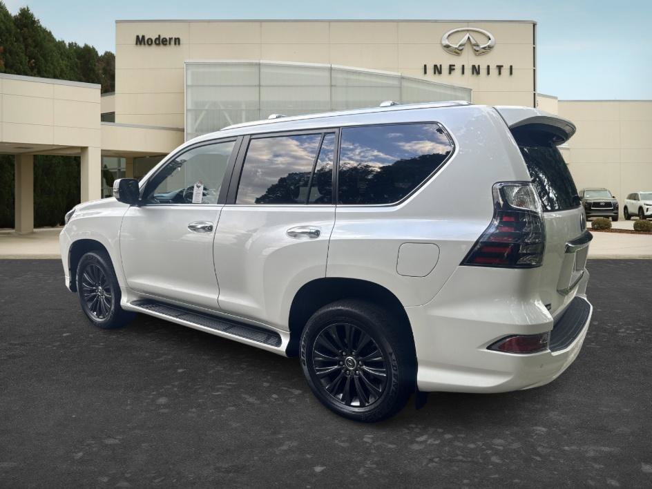 Used 2023 Lexus GX 460 Luxury w/ Sport Design Package AWD/4WD image 6