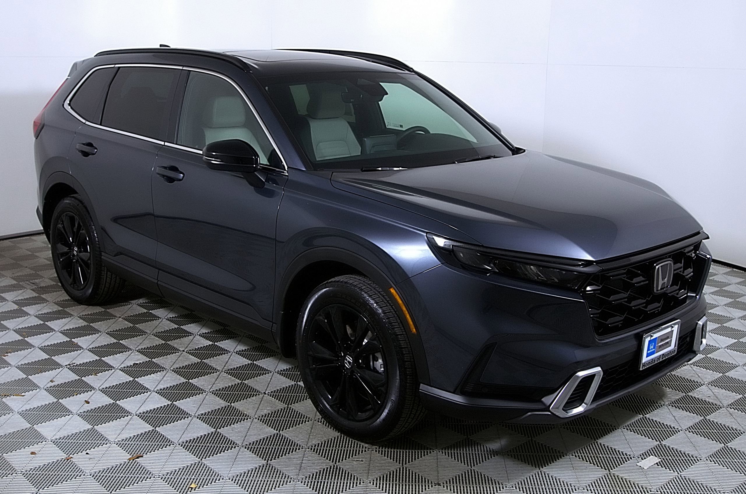 Used 2024 Honda CR-V Sport Touring image 6
