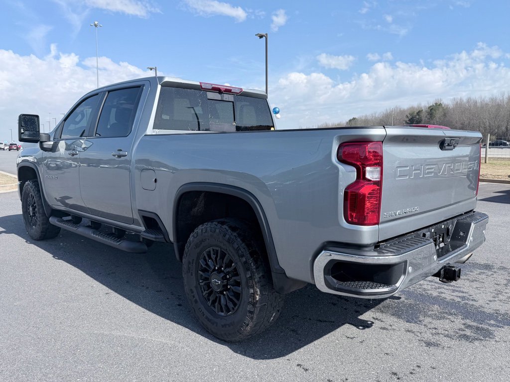 Used 2024 Chevrolet Silverado 2500 LT image 7