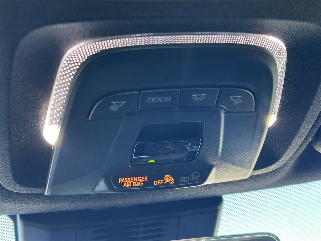 Used 2024 Toyota Corolla SE image 18