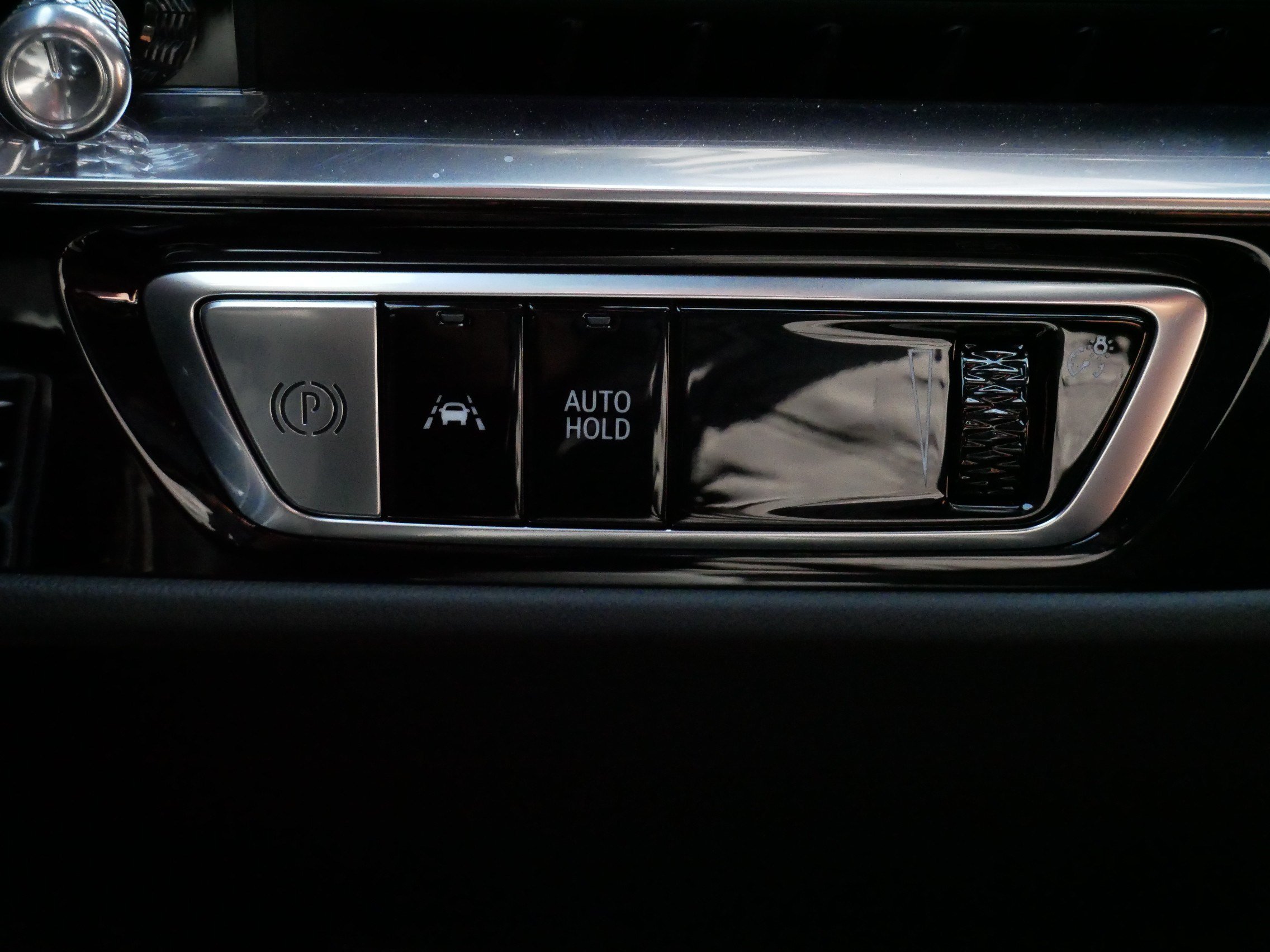 Used 2024 Cadillac Lyriq Luxury AWD/4WD image 27