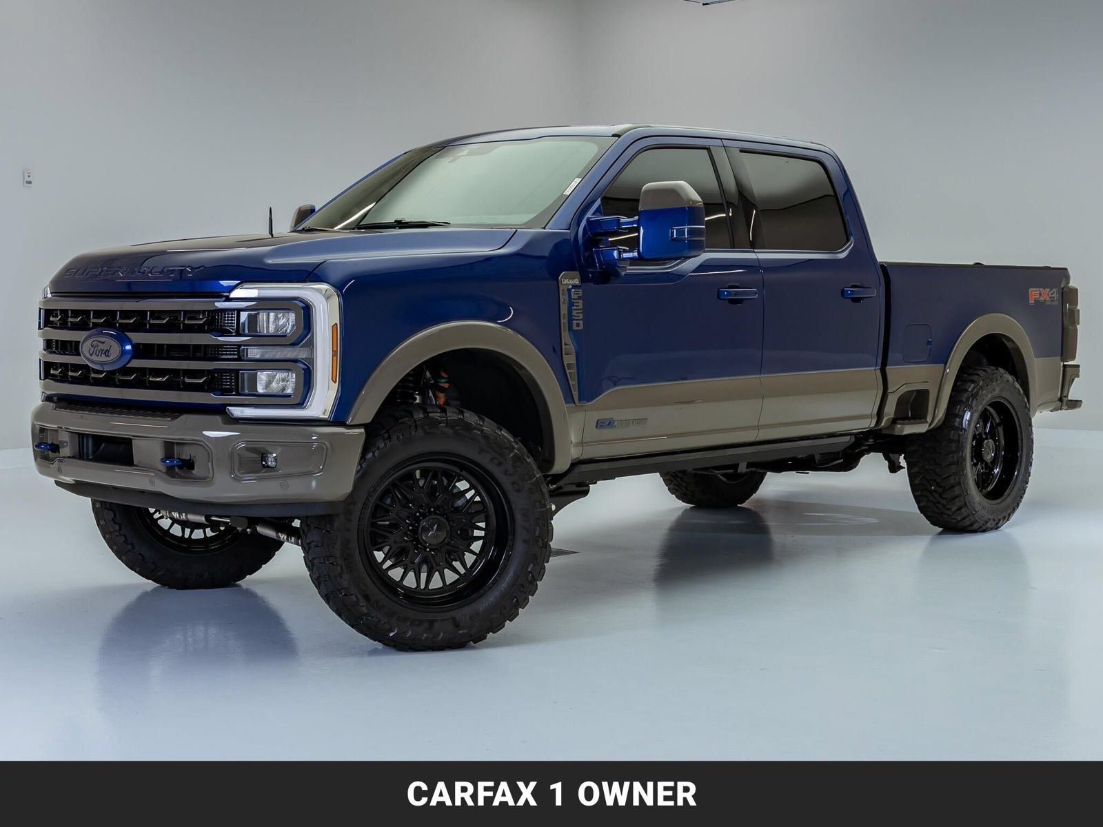 Used 2026 Ford F350 King Ranch w/ FX4 Off-Road Package AWD/4WD image 4