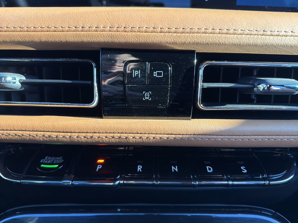 Certified 2022 Lincoln Nautilus Black Label image 26