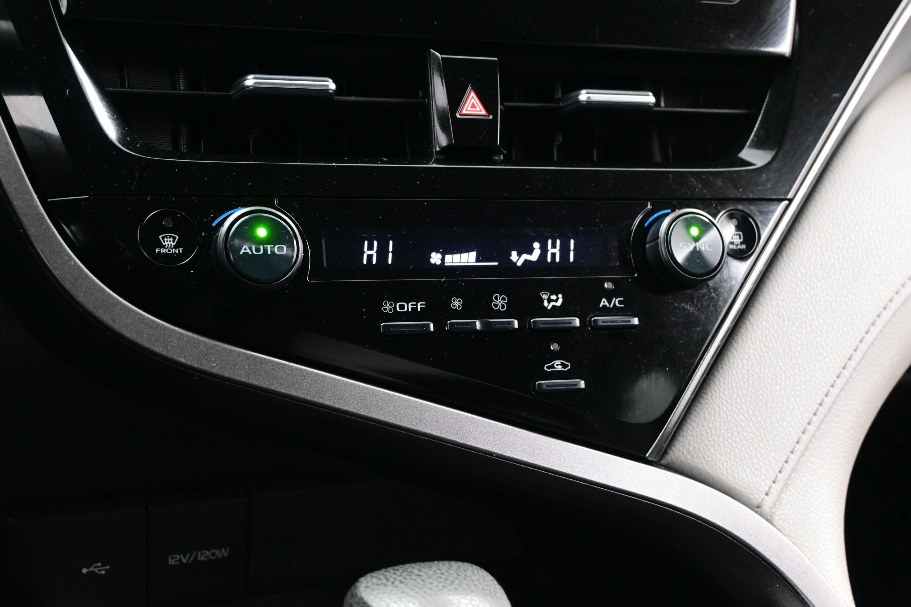 Used 2022 Toyota Camry LE FWD image 20