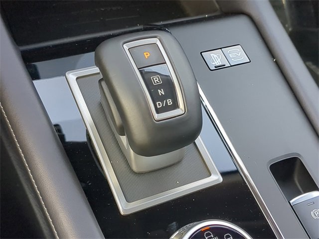 New 2025 Mitsubishi Outlander SE image 31