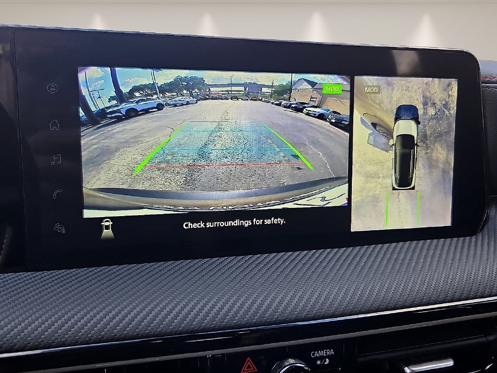 Used 2025 Nissan Kicks SR FWD image 16