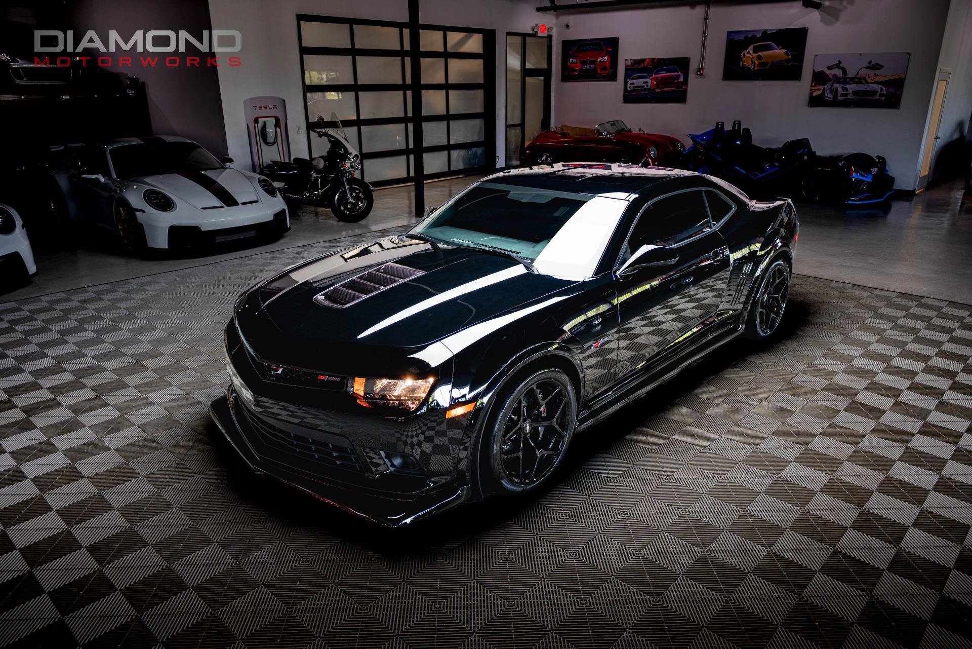 Used 2015 Chevrolet Camaro Z/28 RWD image 3