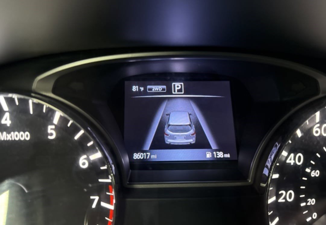 Used 2017 Nissan Pathfinder S image 6