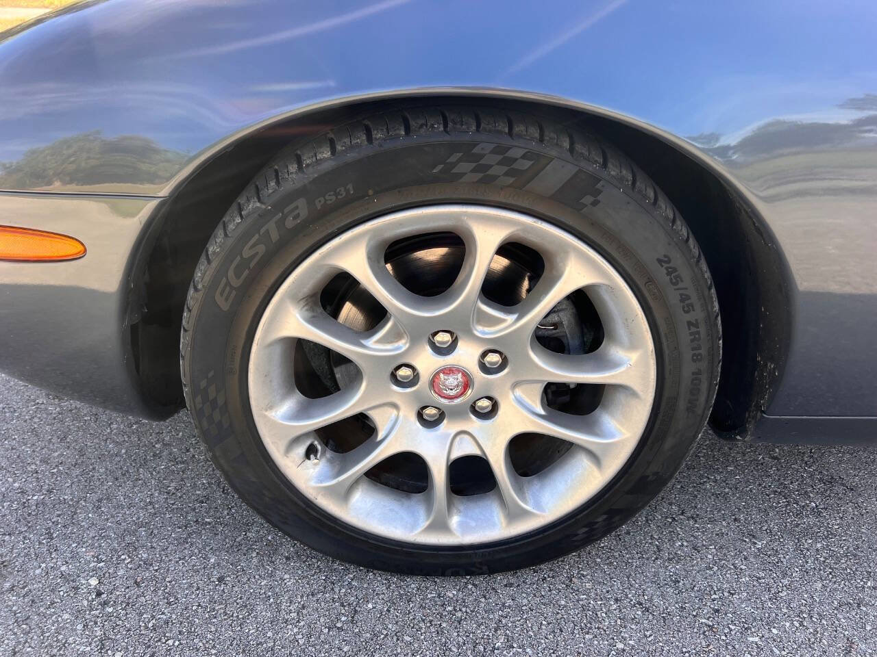 Used 2001 Jaguar XK8 Convertible image 34