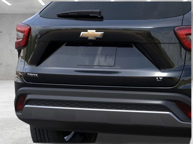 New 2026 Chevrolet Trax LT w/ Driver Confidence Package image 14