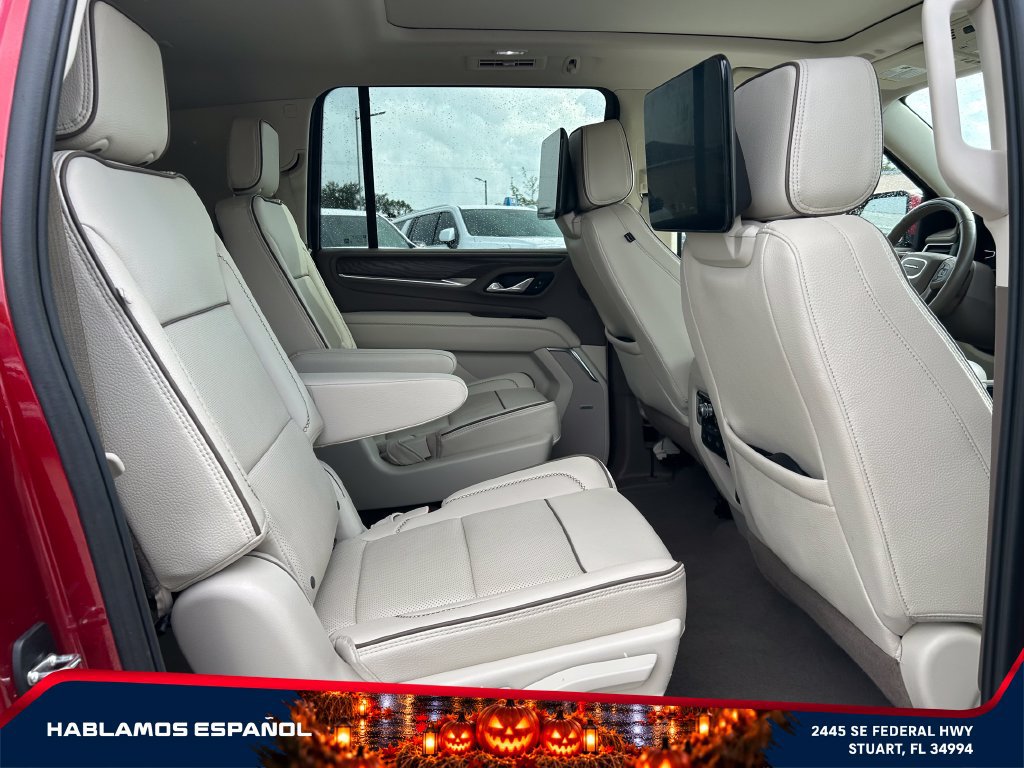 Used 2024 GMC Yukon XL Denali w/ Denali Reserve Package AWD/4WD image 18