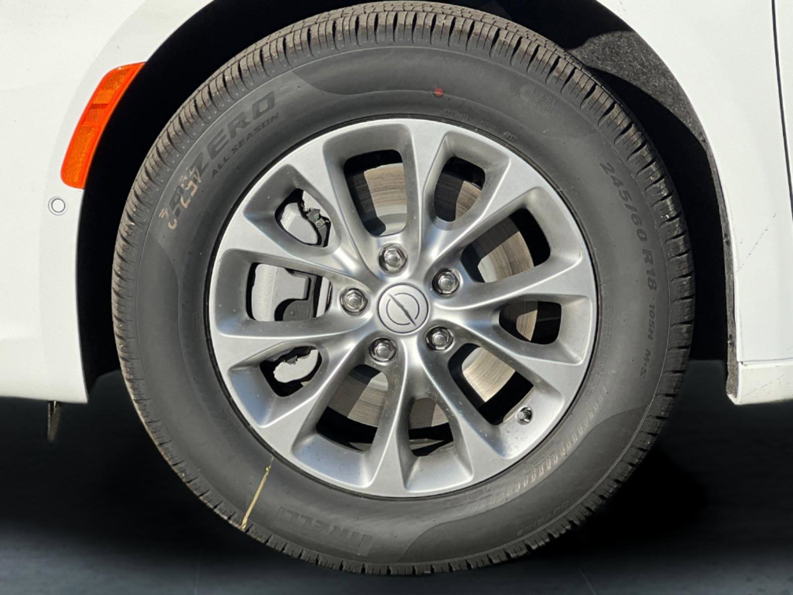 New 2026 Chrysler Pacifica Select image 26