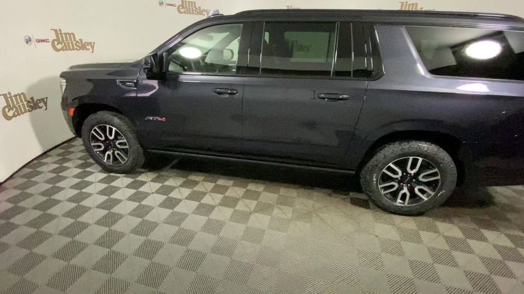 Used 2023 GMC Yukon XL AT4 w/ AT4 Premium Plus Package image 6