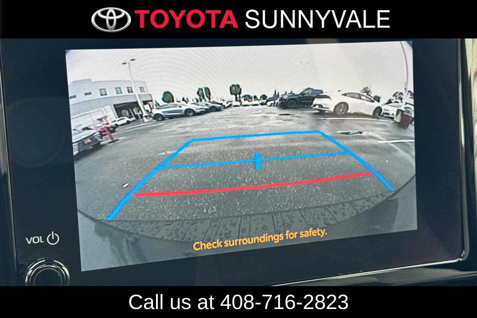 Used 2023 Toyota Corolla SE w/ SE Premium Package image 24