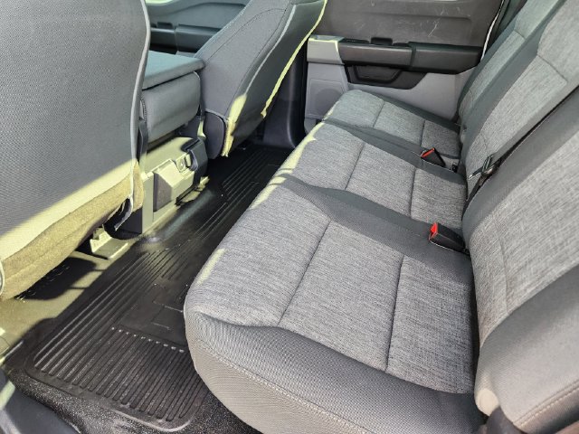Used 2023 Ford F350 4x4 Crew Cab DRW Super Duty image 32