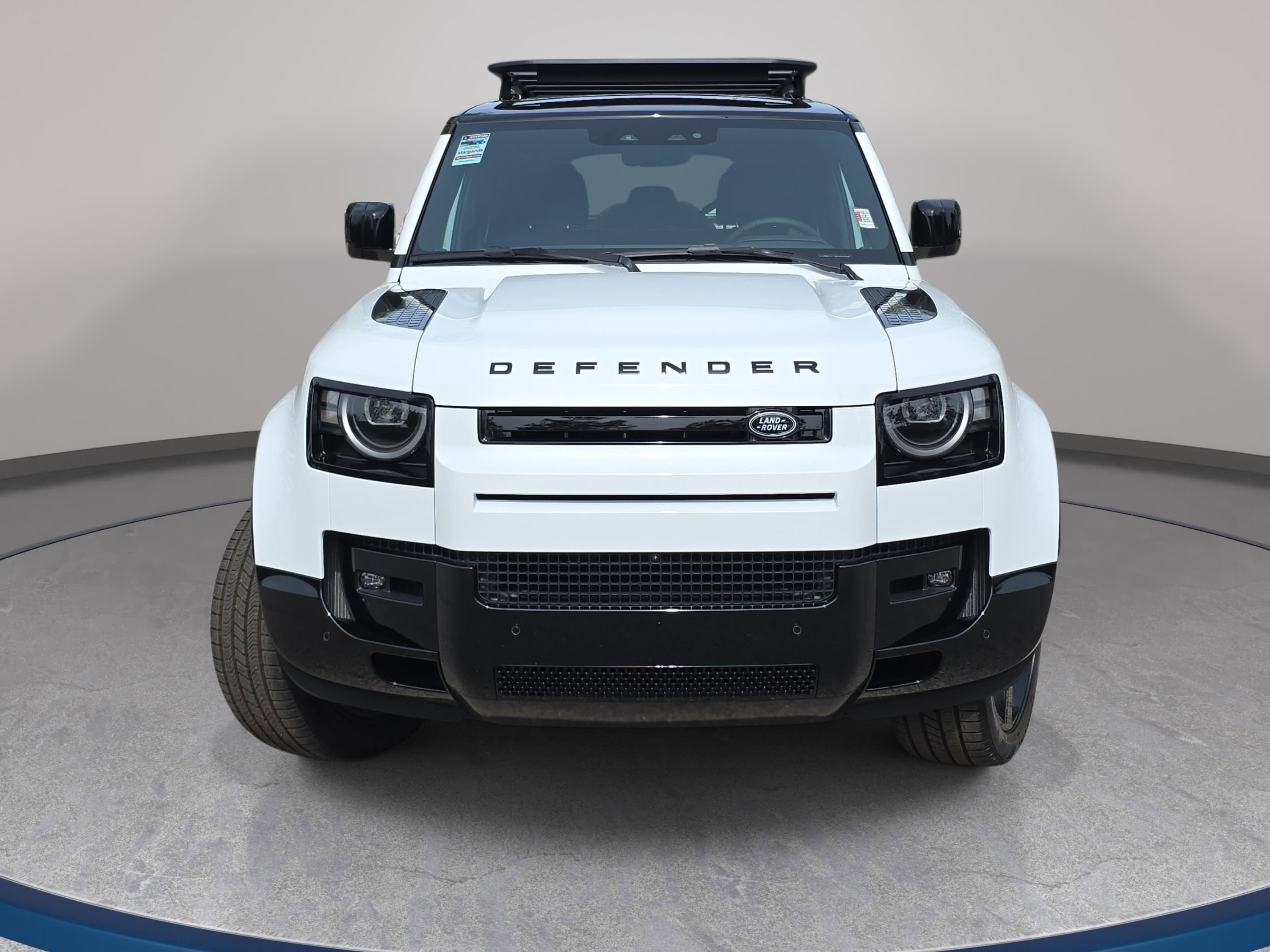 New 2026 Land Rover Defender 110 X-Dynamic SE AWD/4WD image 2