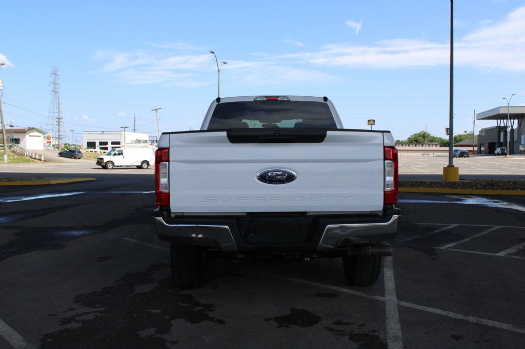Used 2018 Ford F250 XLT AWD/4WD image 7