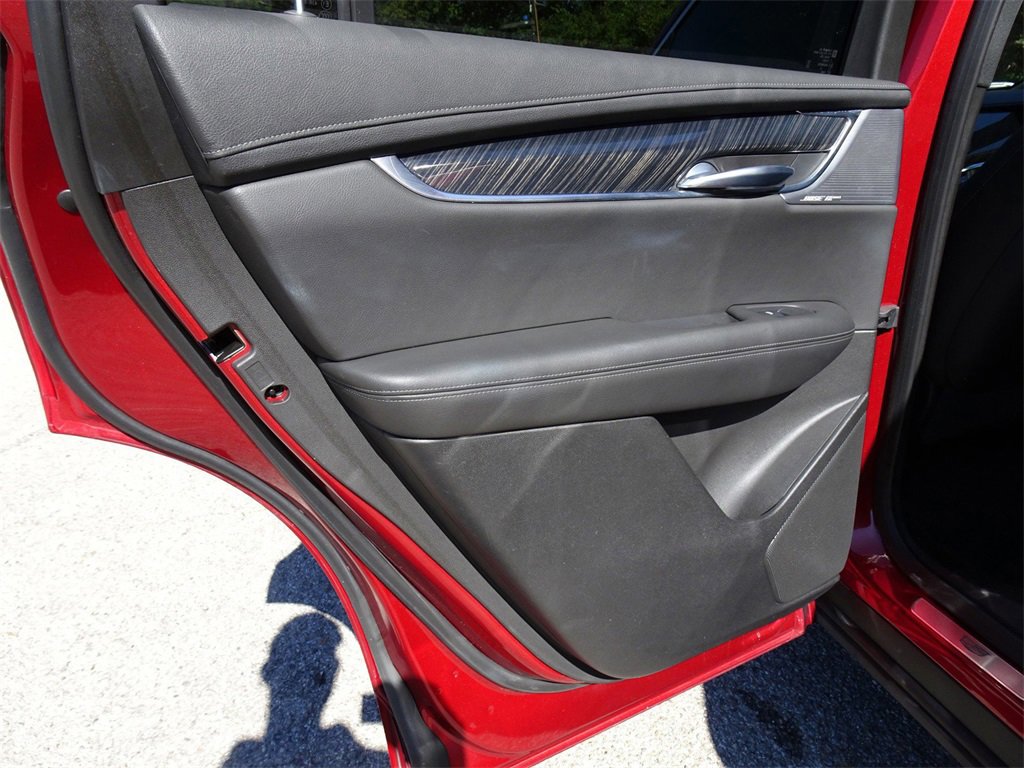 Certified 2022 Cadillac XT6 Premium Luxury w/ Technology Package image 15