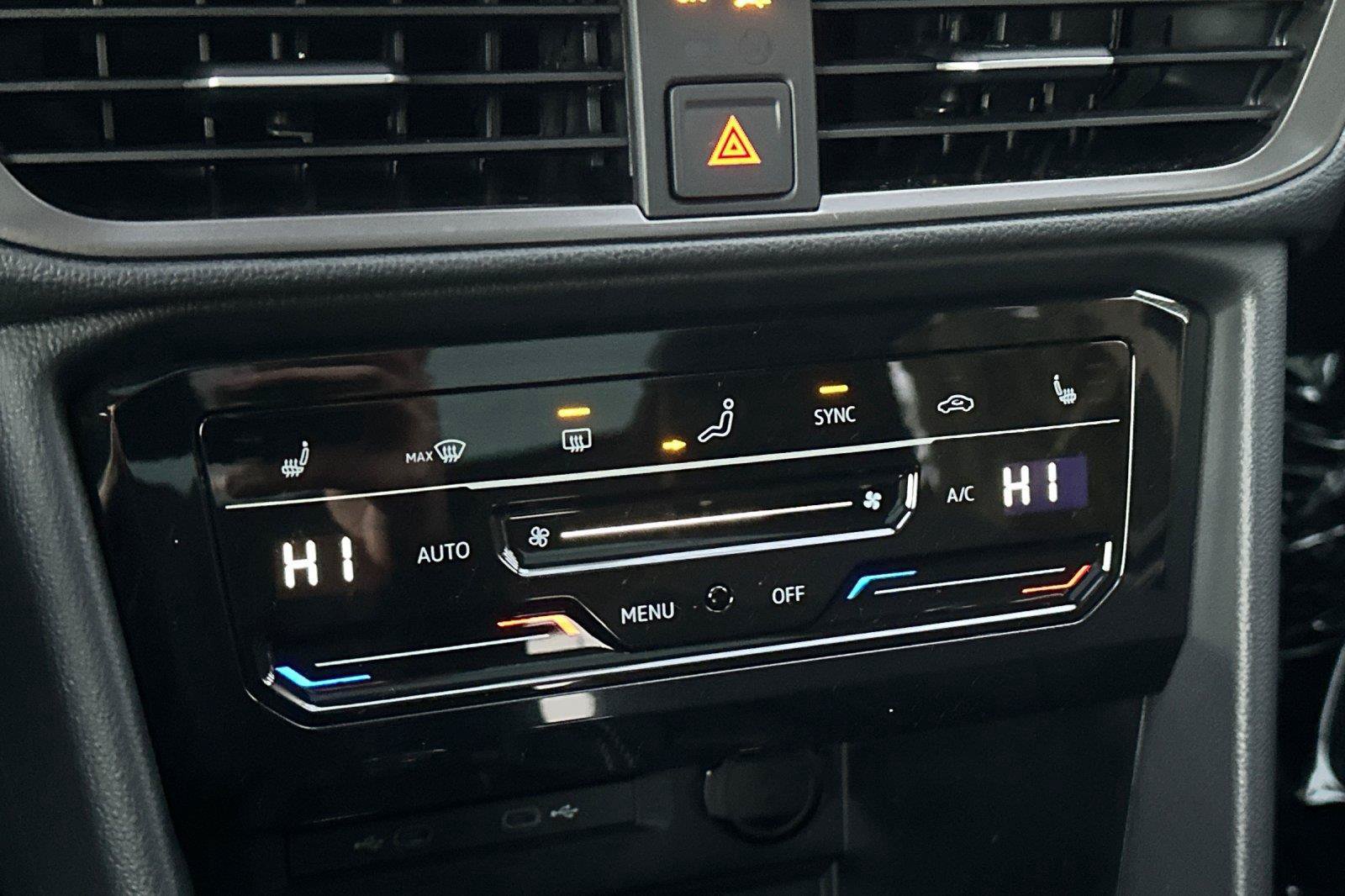 New 2026 Volkswagen Taos SE AWD/4WD image 19