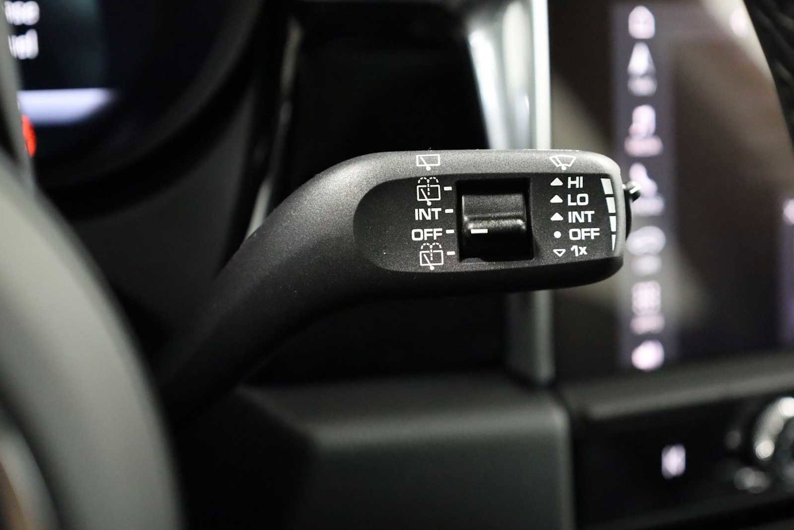 New 2026 Porsche Macan image 30