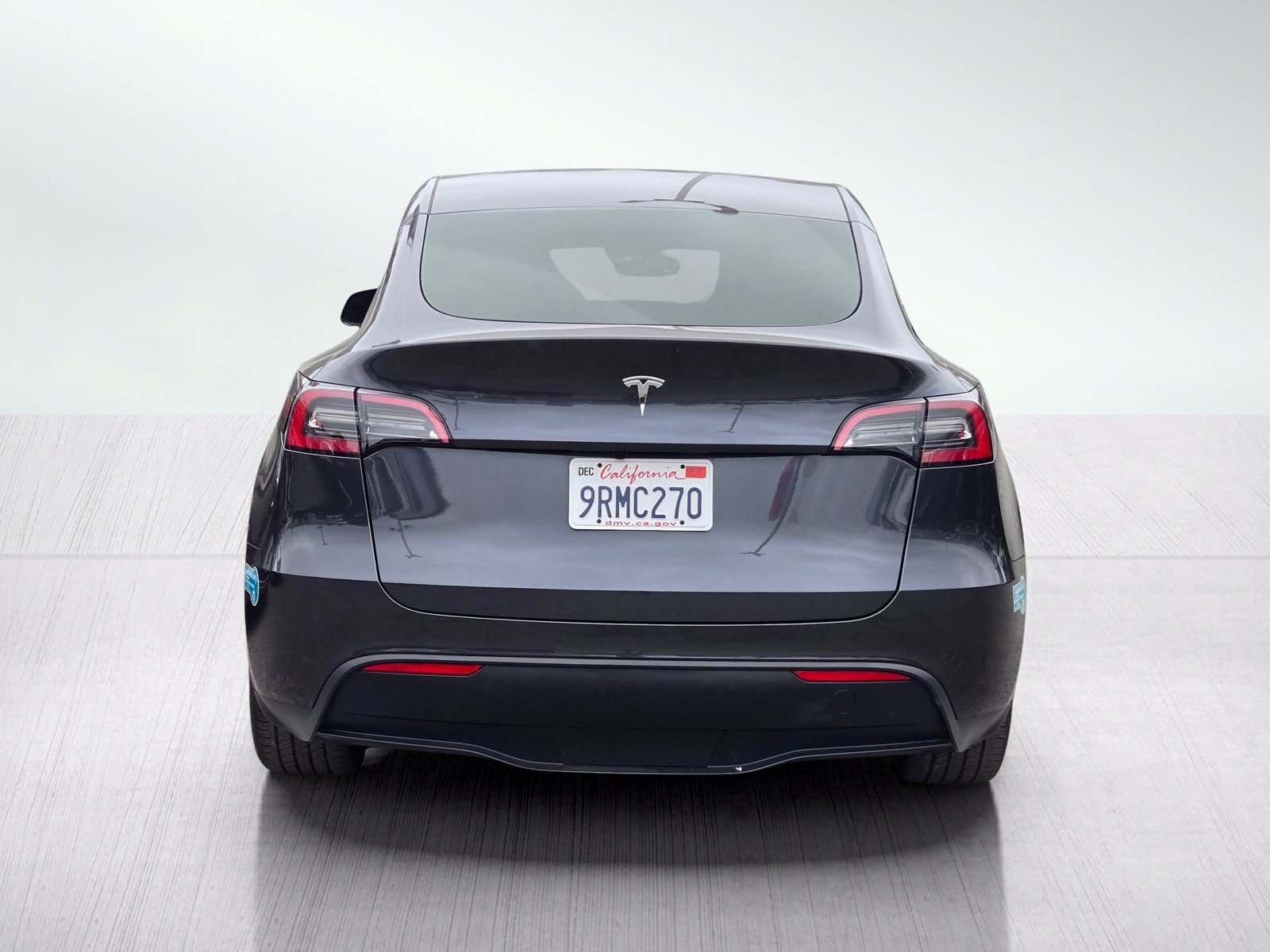 Used 2025 Tesla Model Y Long Range RWD image 5