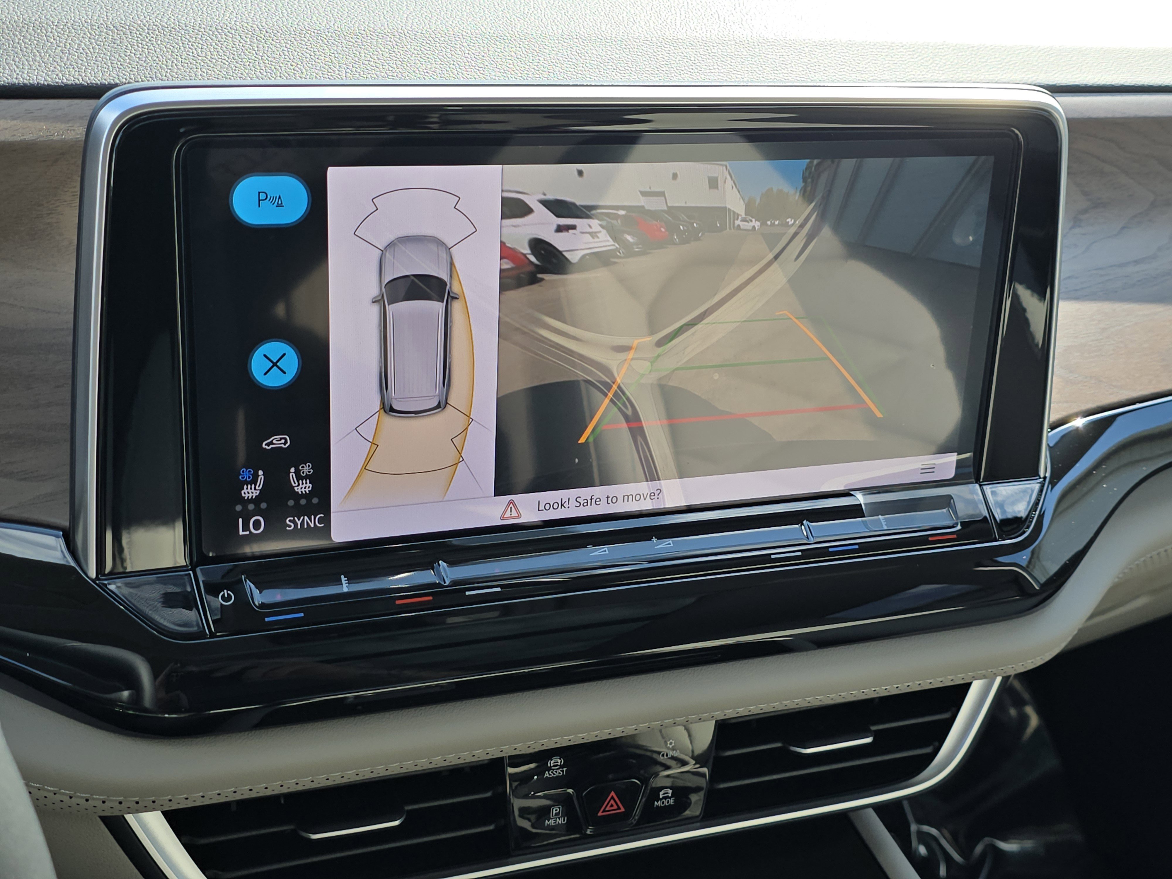 New 2026 Volkswagen Atlas SE image 25