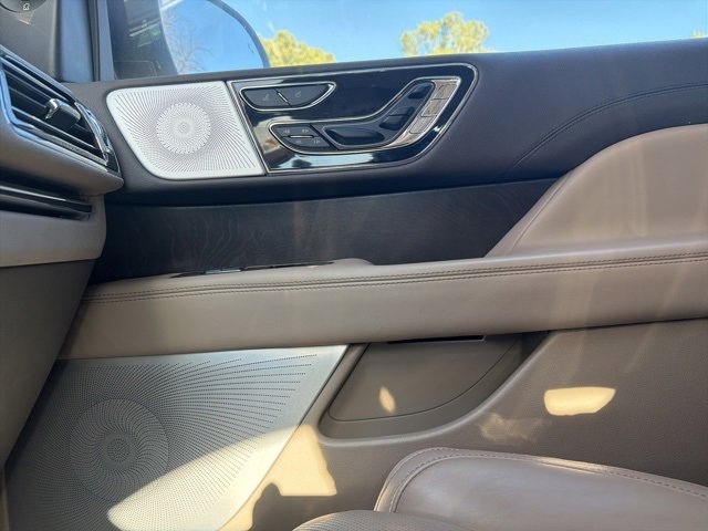 Used 2024 Lincoln Navigator Reserve image 20
