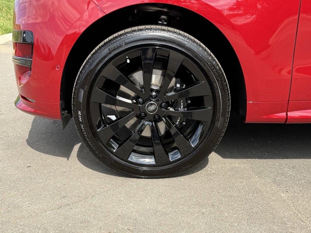 New 2025 Land Rover Range Rover Sport Dynamic SE image 10