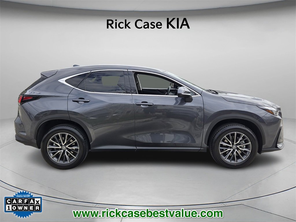 Used 2025 Lexus NX 250 FWD image 4