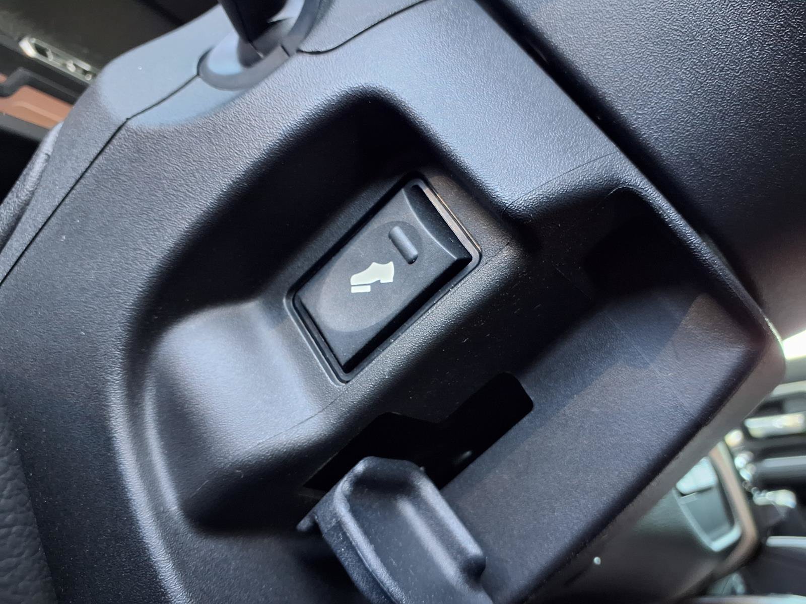 Used 2019 RAM 2500 Laramie AWD/4WD image 17