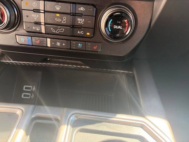Used 2018 Ford F150 Raptor w/ Equipment Group 802A Luxury AWD/4WD image 28