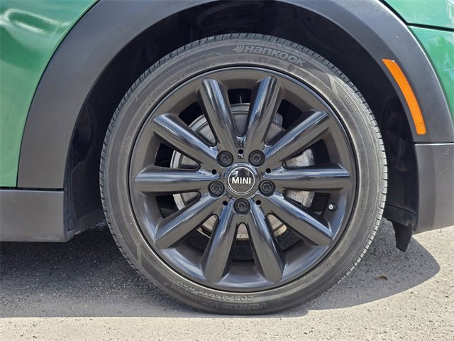 Used 2021 MINI Cooper 4-Door Hardtop image 11