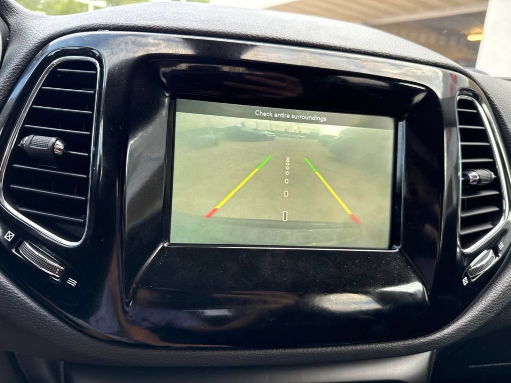 Used 2021 Jeep Compass Latitude FWD image 15