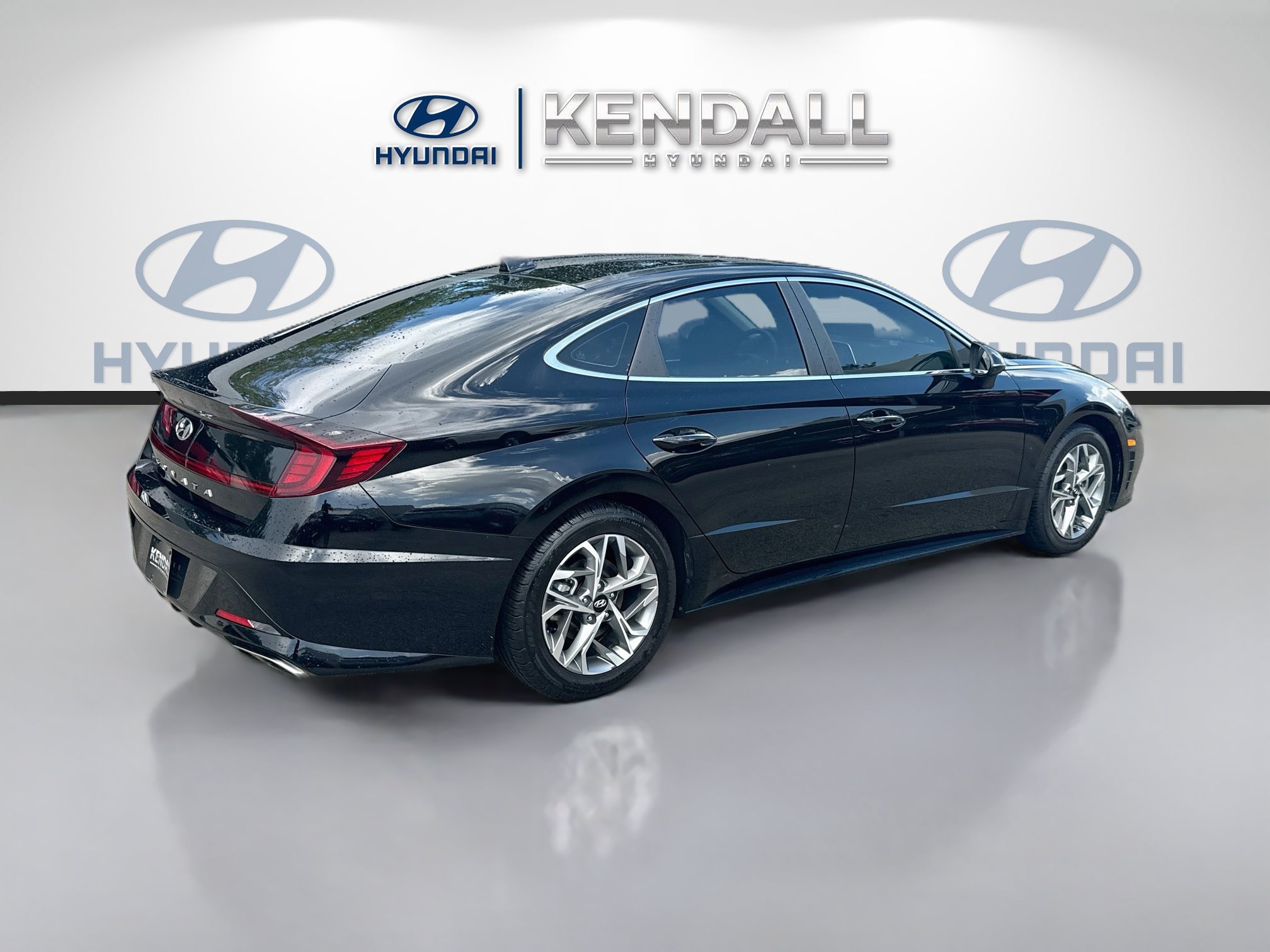 Used 2023 Hyundai Sonata SEL w/ Convenience Package FWD image 6