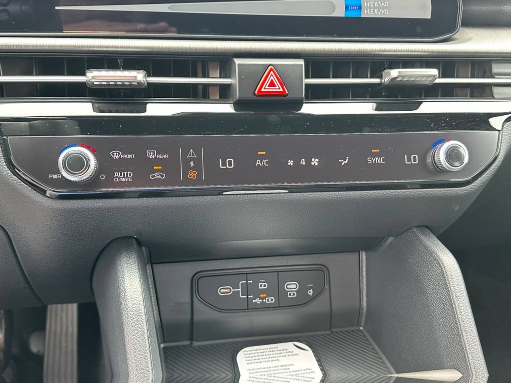 New 2026 Kia Sportage X-Line w/ X-Line Technology Package AWD/4WD image 21