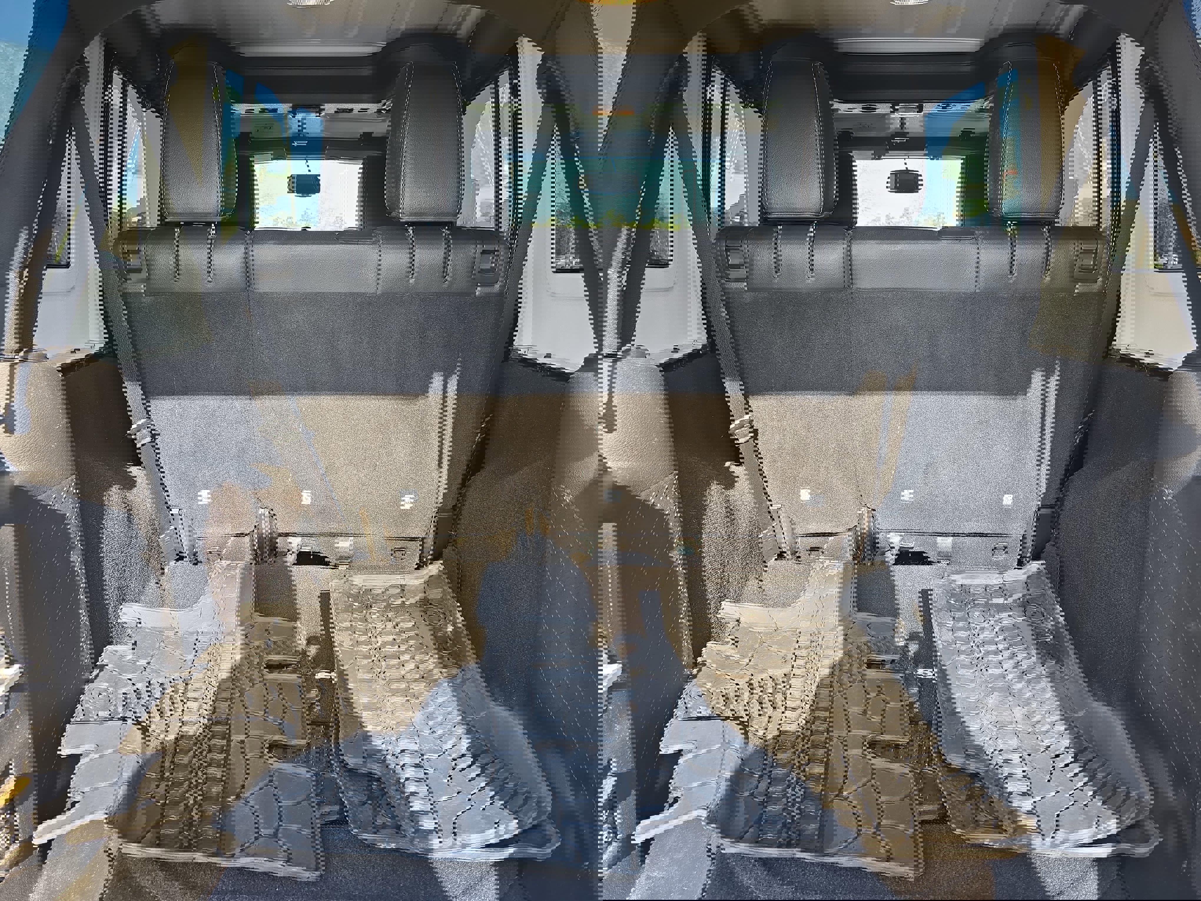 Used 2015 Jeep Wrangler Unlimited Sport image 12