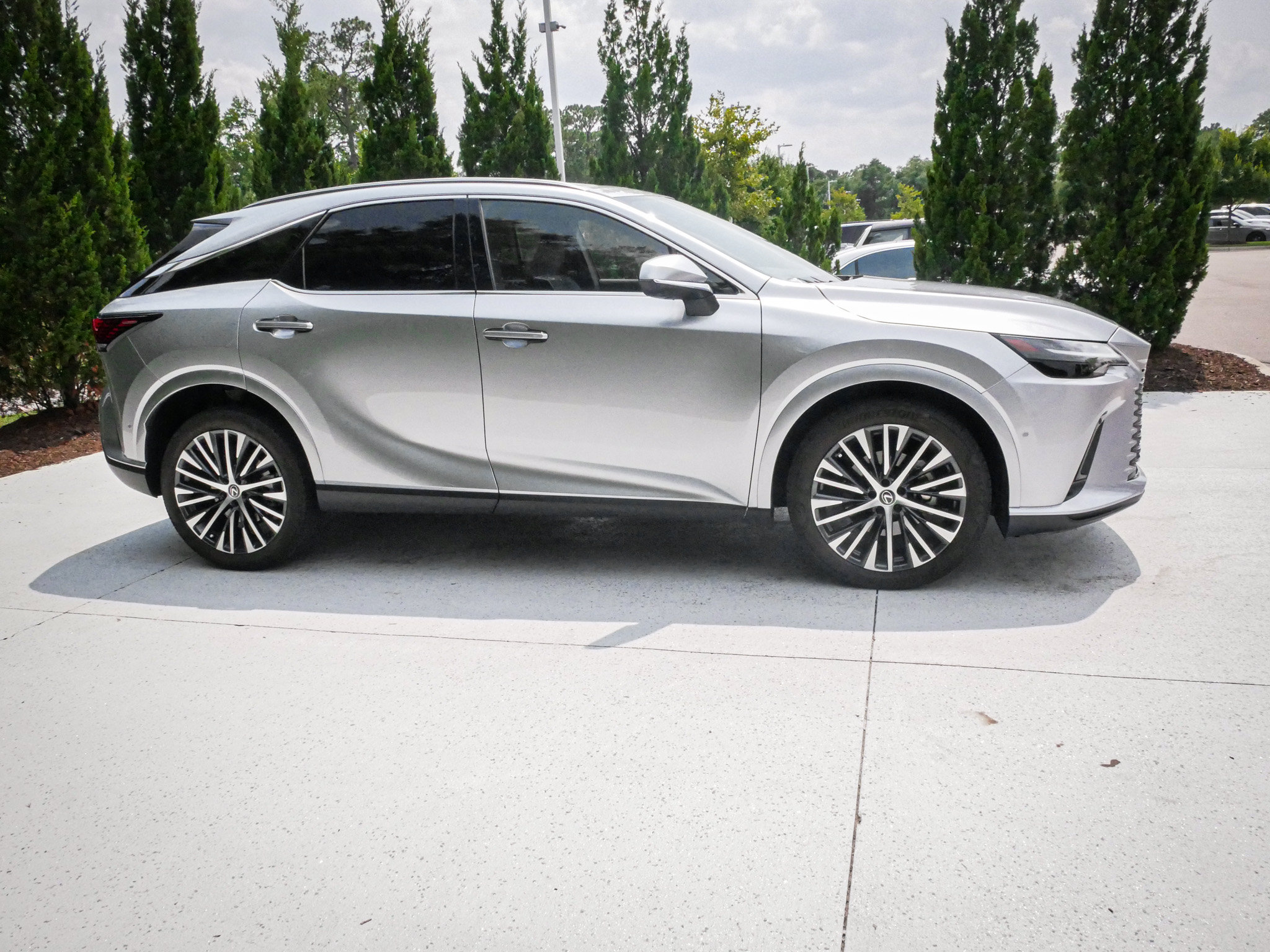 Used 2024 Lexus RX 350 Premium Plus w/ Convenience Package FWD image 11